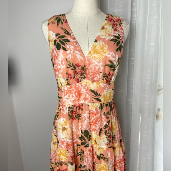 Vince Camuto Floral Sleeveless Tiered Ruffle Midi Dress Size 4 - Picture 3 of 8